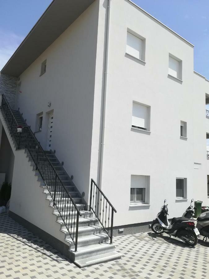 Villa Apartments Aa 1 تروغير المظهر الخارجي الصورة