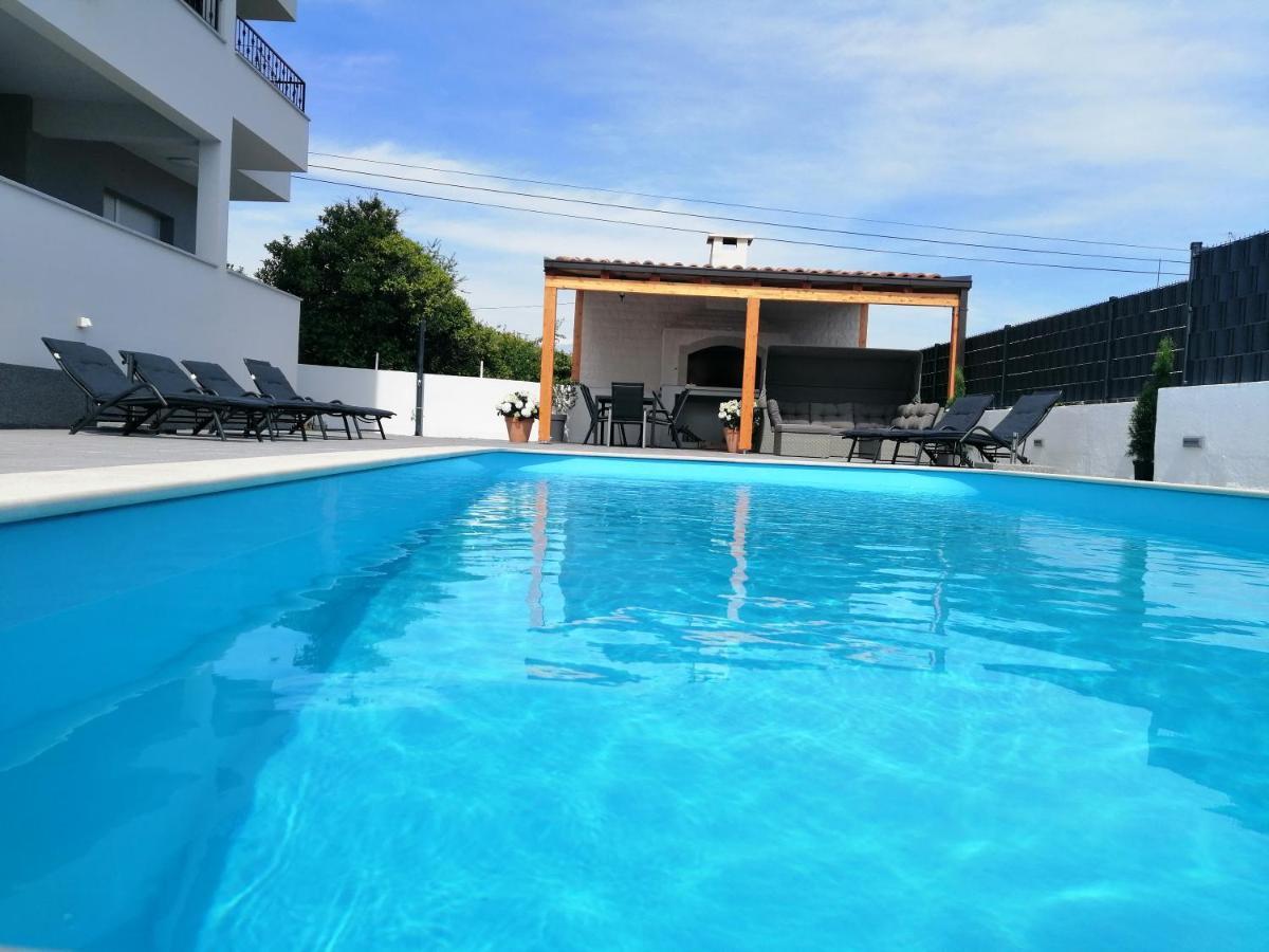 Villa Apartments Aa 1 تروغير المظهر الخارجي الصورة